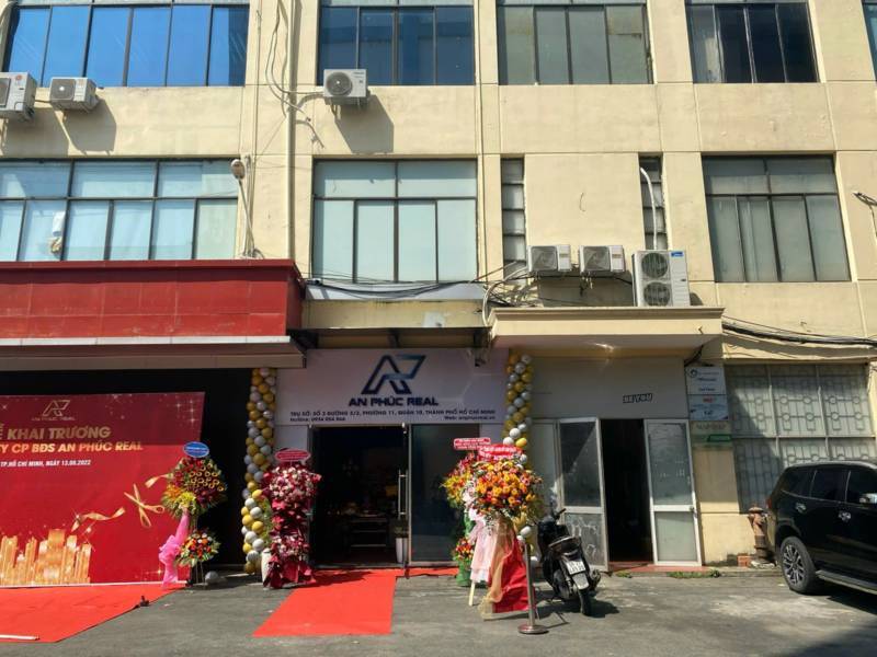 THI CÔNG KHUNG BACKDROP SỰ KIỆN TẠI NHÀ BÈ-2